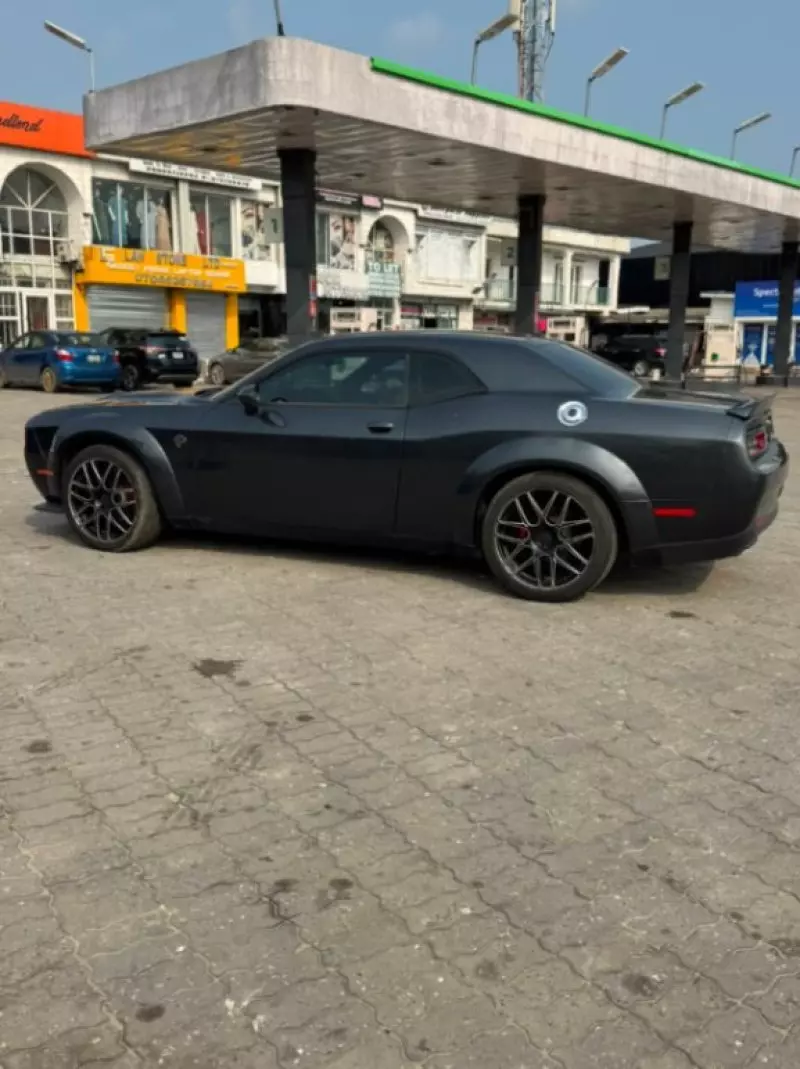 Dodge Challenger   - 2019