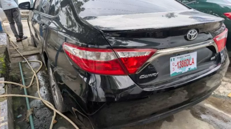 Toyota Camry   - 2016