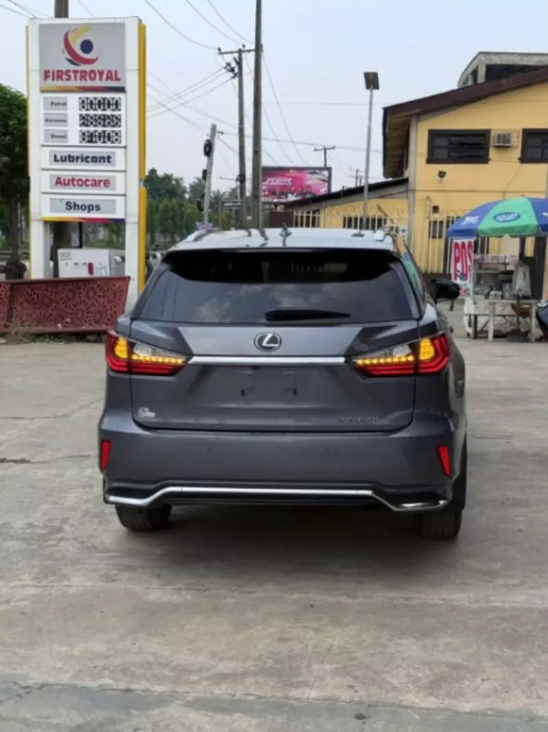 Lexus RX   - 2018