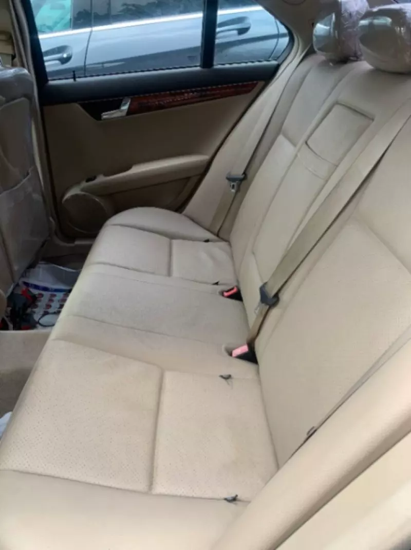 Mercedes-Benz C 300   - 2010