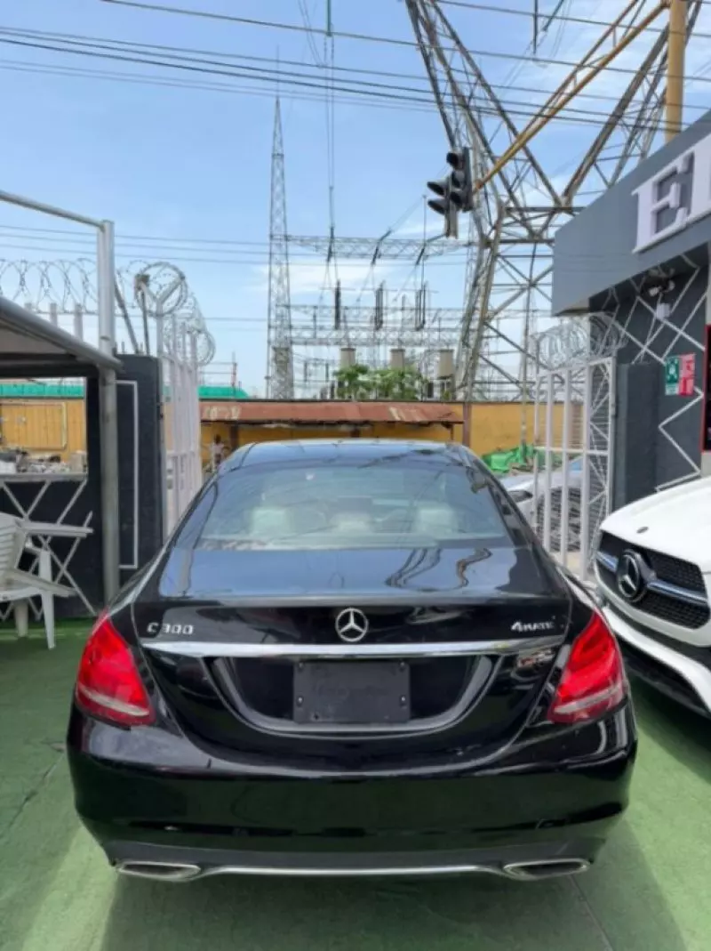 Mercedes-Benz C-Class   - 2015