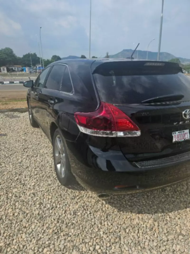 Toyota Venza   - 2014