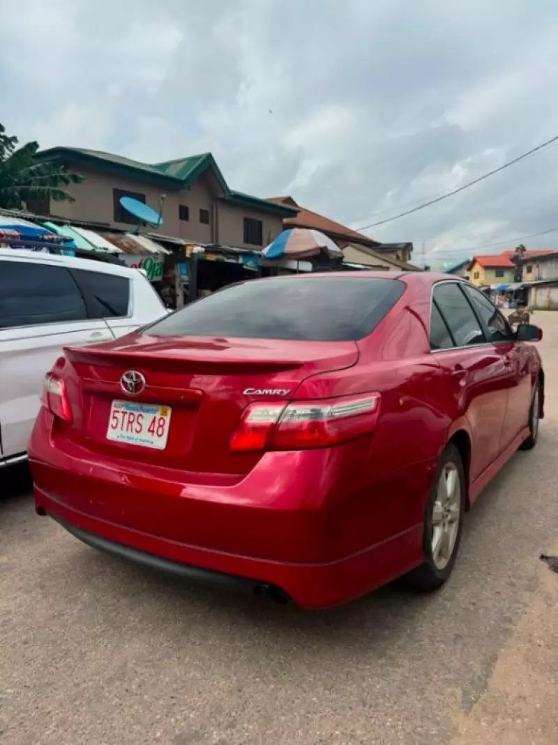 TOYOTA Camry - 2009