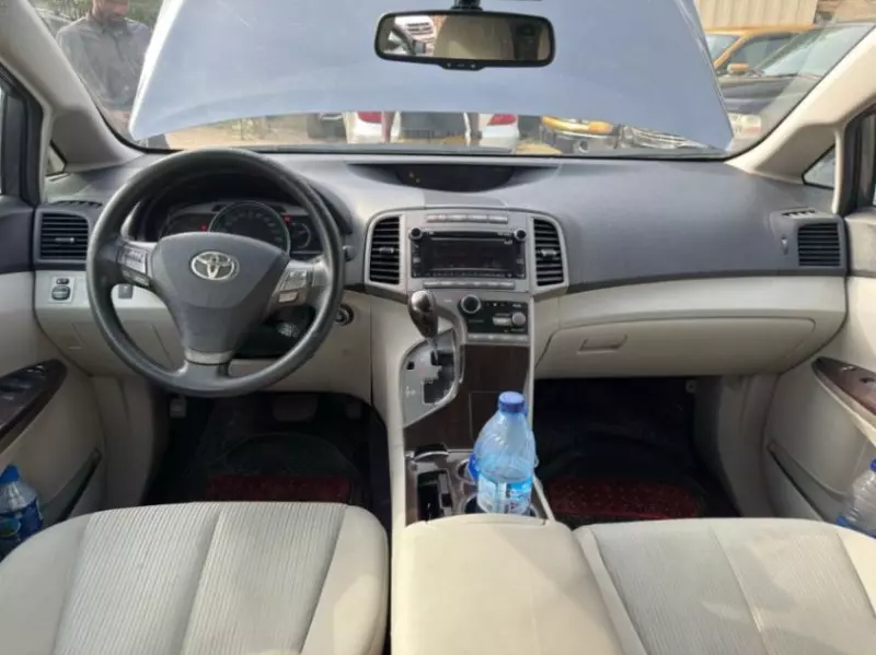 Toyota Venza   - 2011