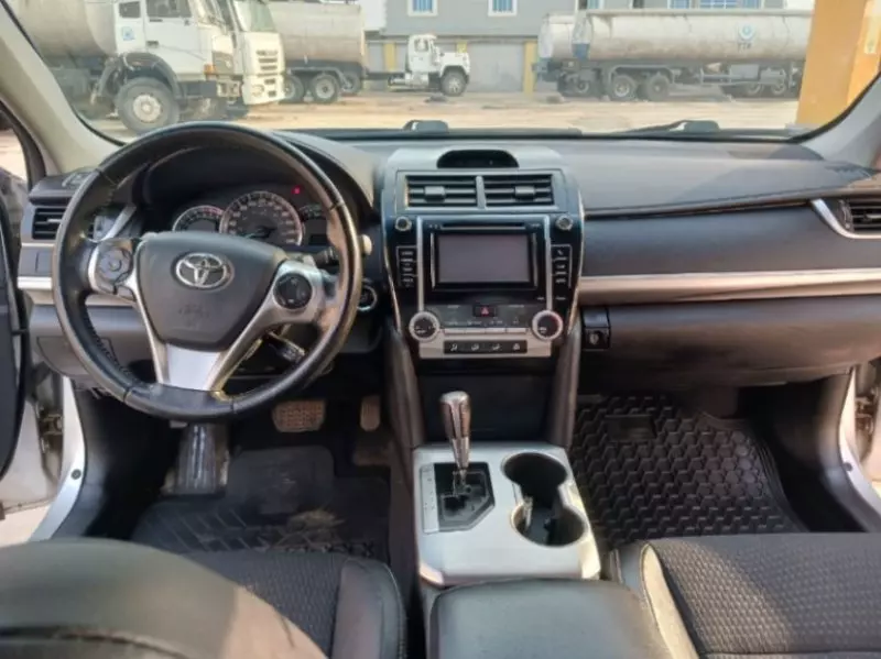 TOYOTA Camry   - 2012