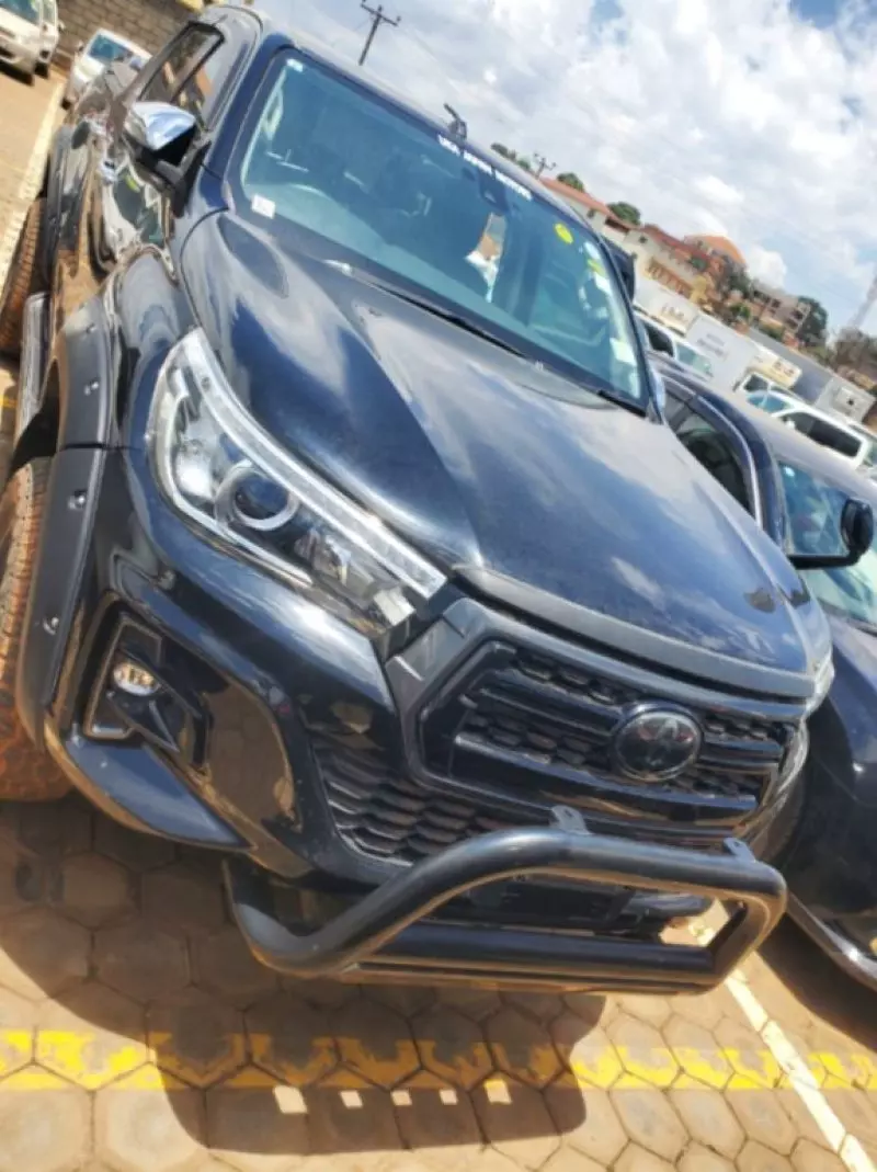 TOYOTA Hilux - 2017