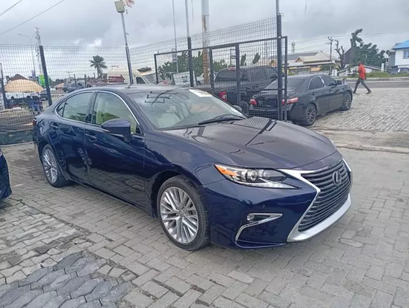 Lexus ES 350 - 2015