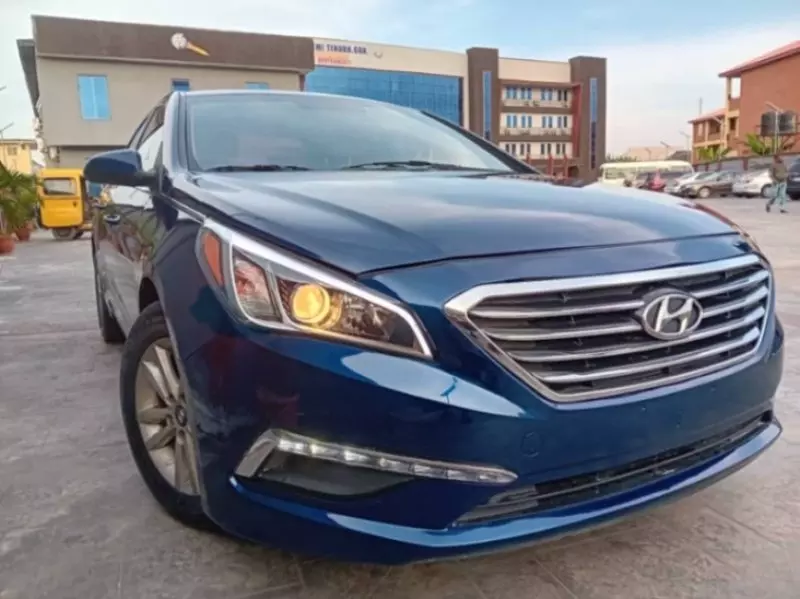 Hyundai Sonata   - 2015