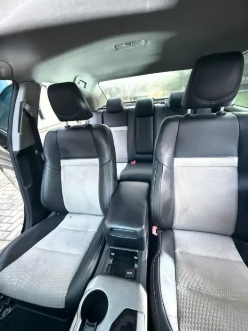 Toyota Camry   - 2013