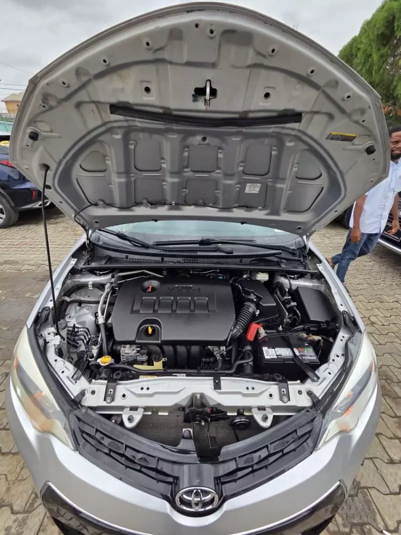 TOYOTA Corolla   - 2015
