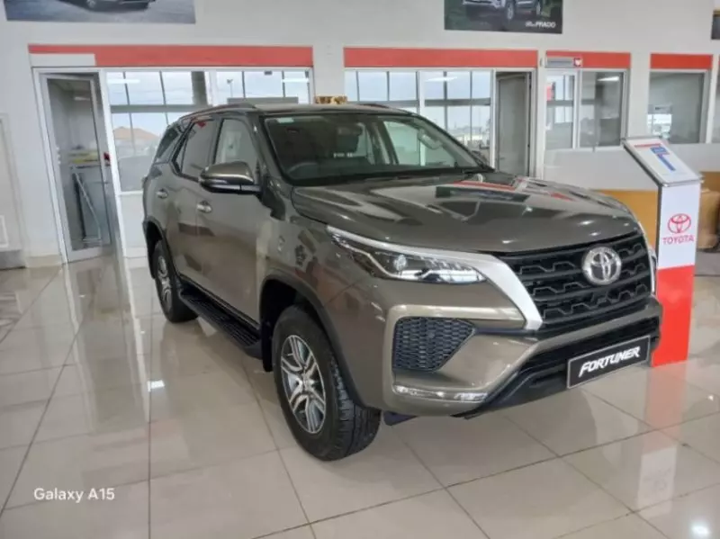 Toyota Fortuner   - 2025