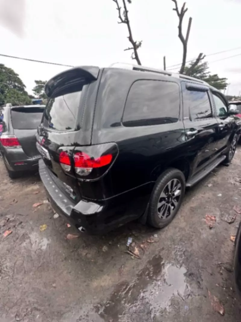 Toyota Sequoia   - 2015