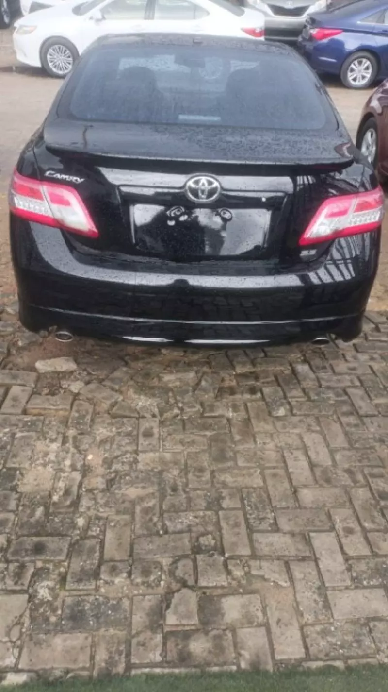 TOYOTA camry   - 2010