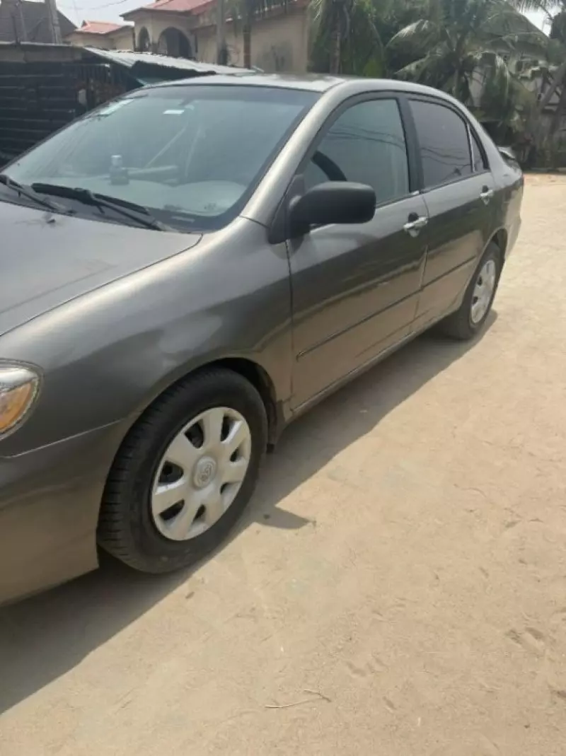 Toyota Corolla   - 2008