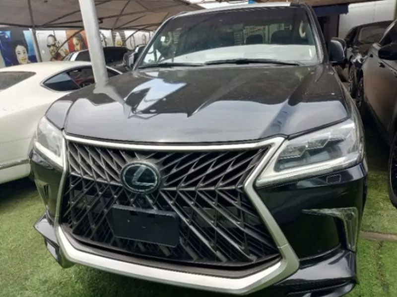 Lexus LX 570 - 2017