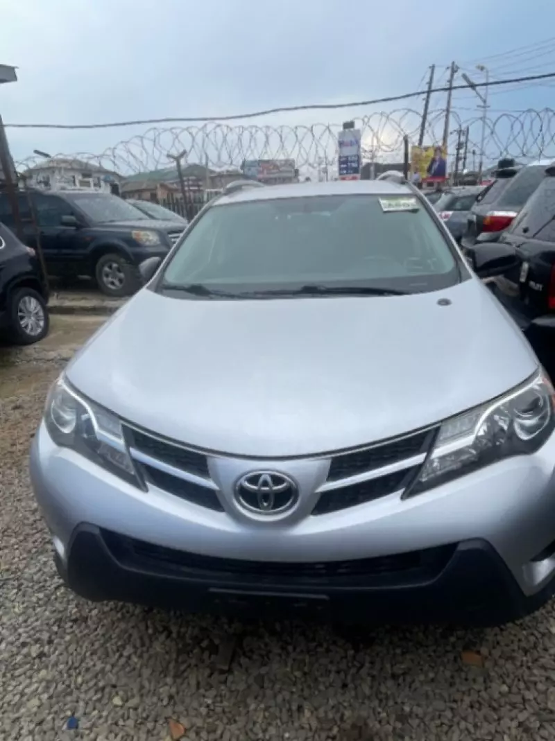 Toyota RAV4   - 2014
