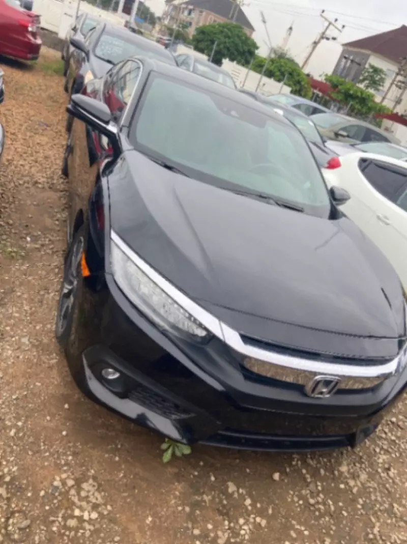 Honda Civic   - 2016