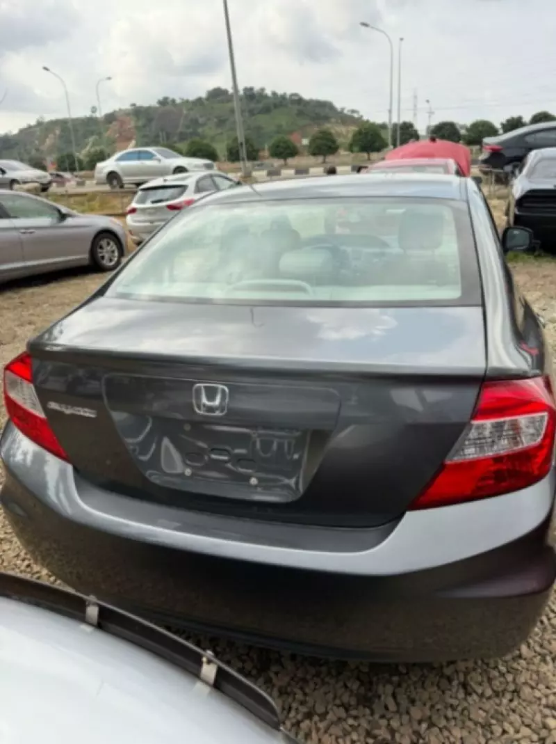 Honda Civic   - 2012