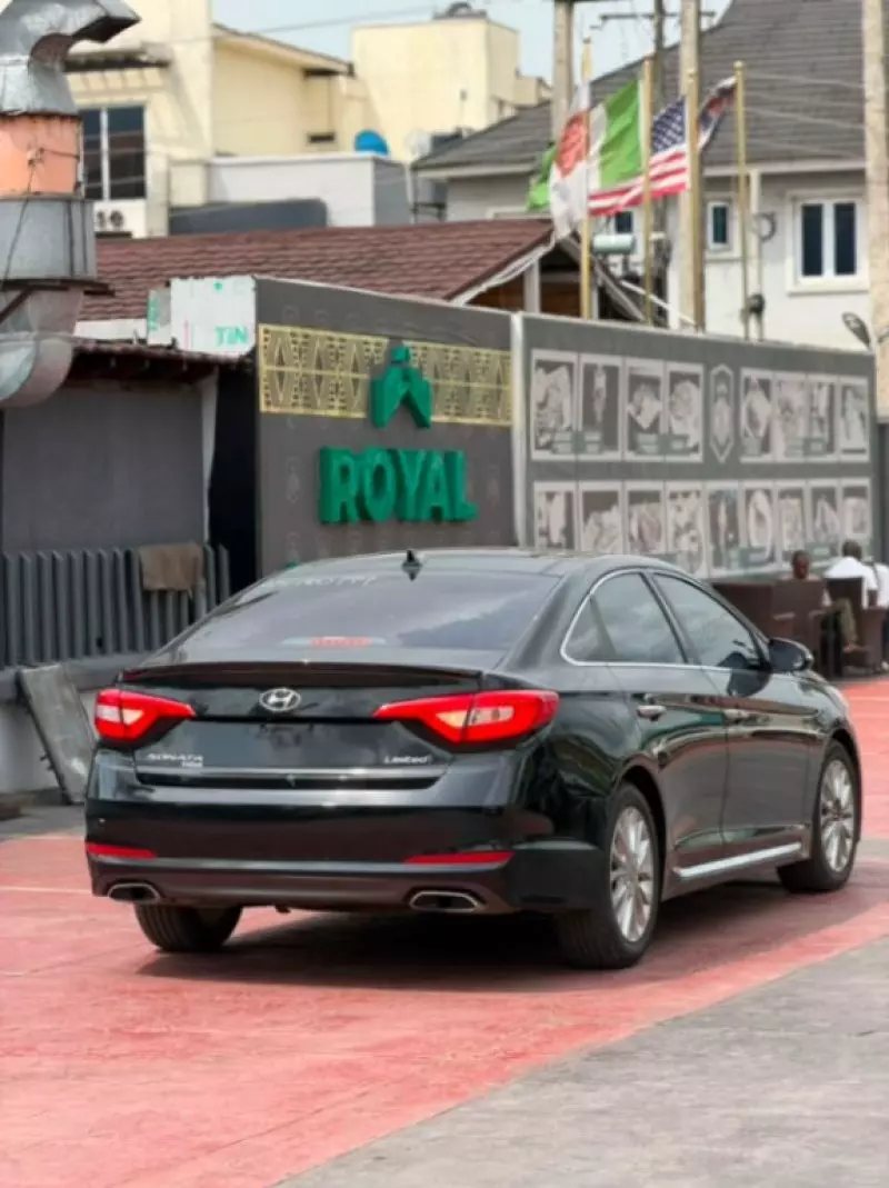 Hyundai Sonata   - 2015