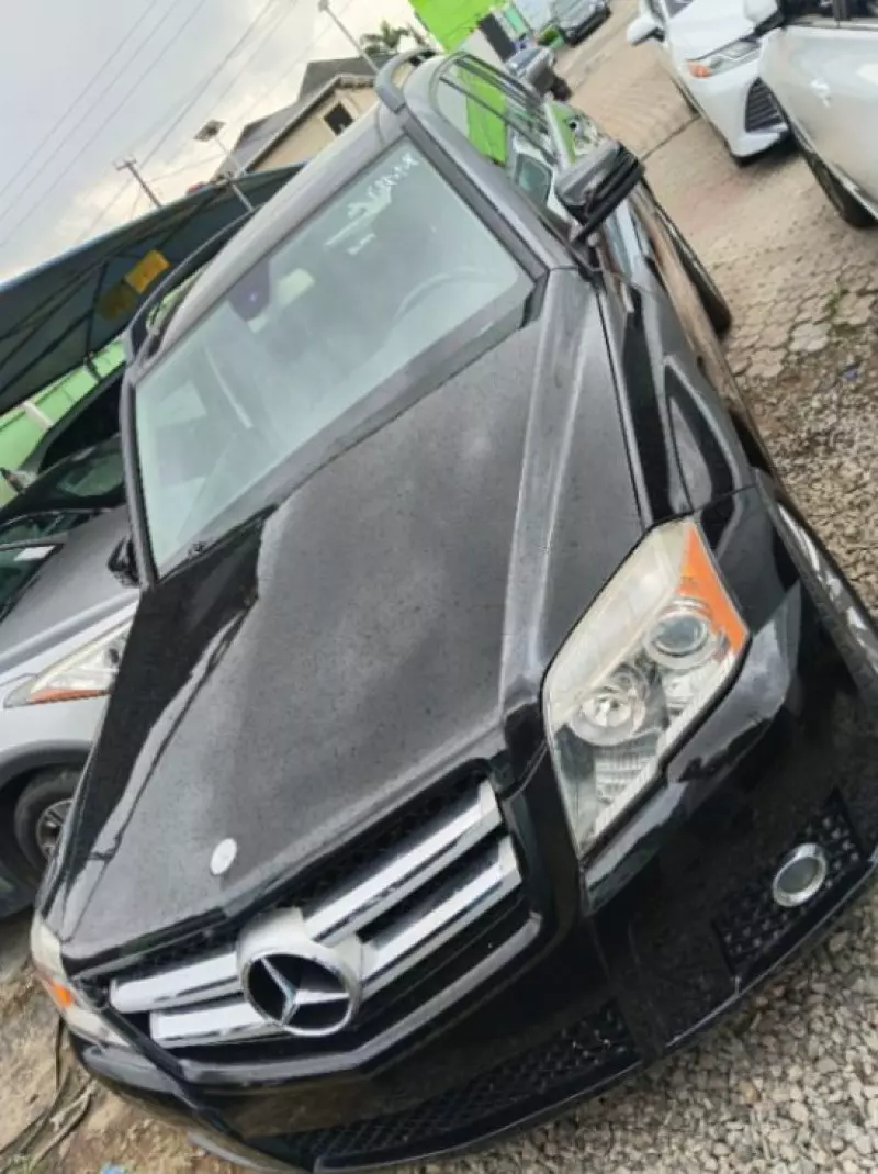 Mercedes-Benz GLK 350   - 2012