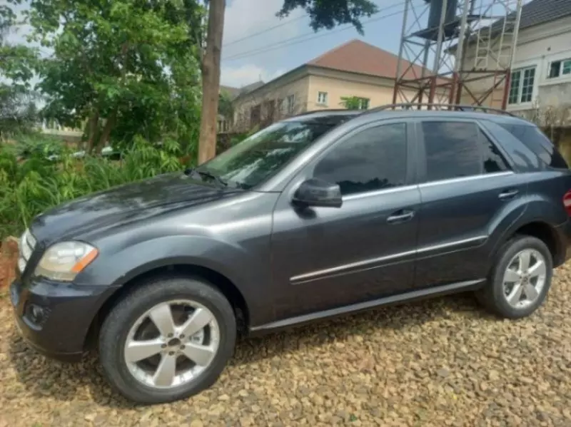 Mercedes-Benz ML 350   - 2011