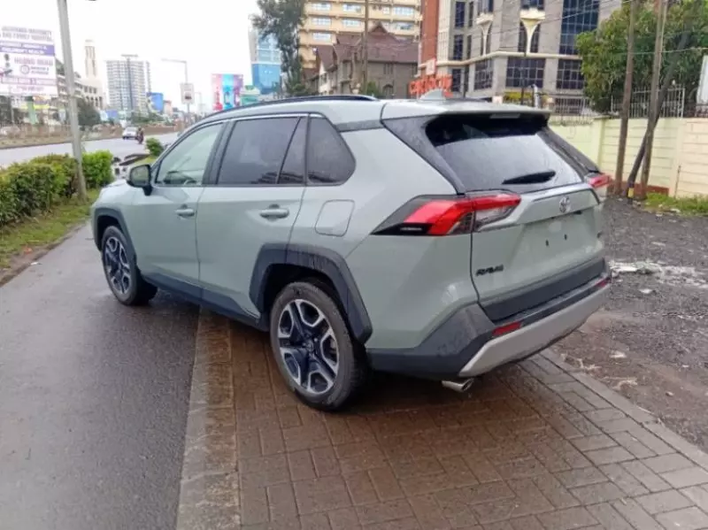 Toyota RAV 4   - 2020