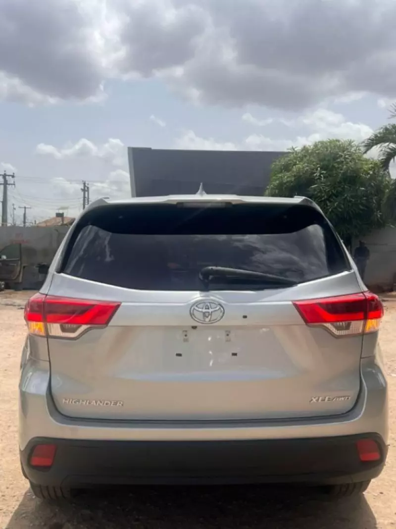 Toyota Highlander - 2018