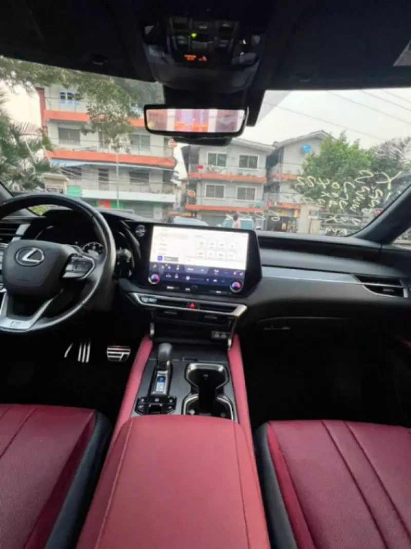 Lexus RX   - 2023