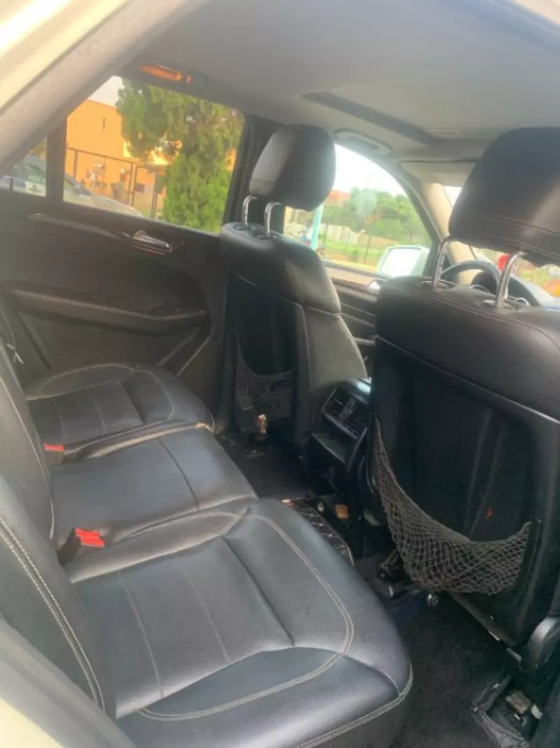 Mercedes-Benz ML 350   - 2012
