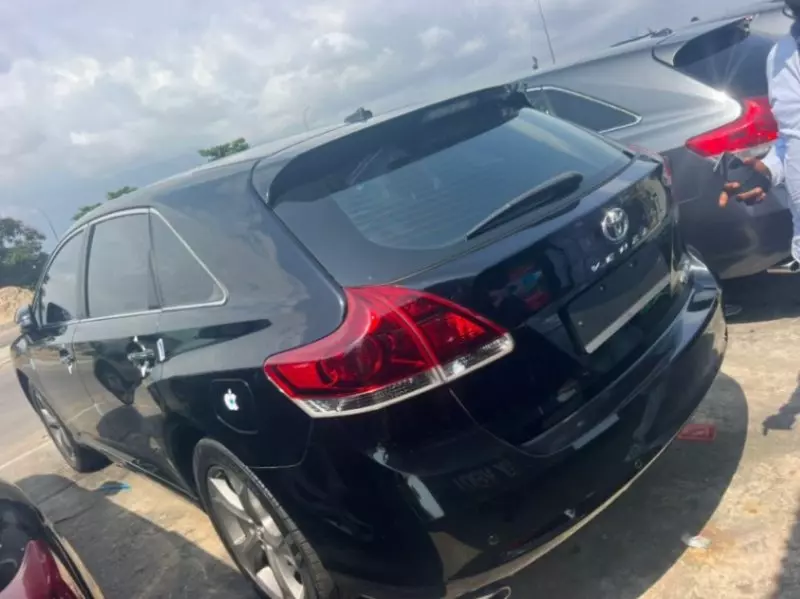 Toyota Venza   - 2013