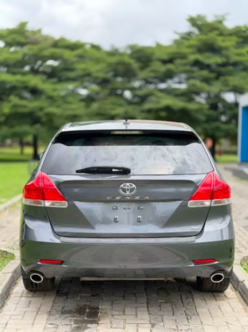 TOYOTA Venza   - 2012