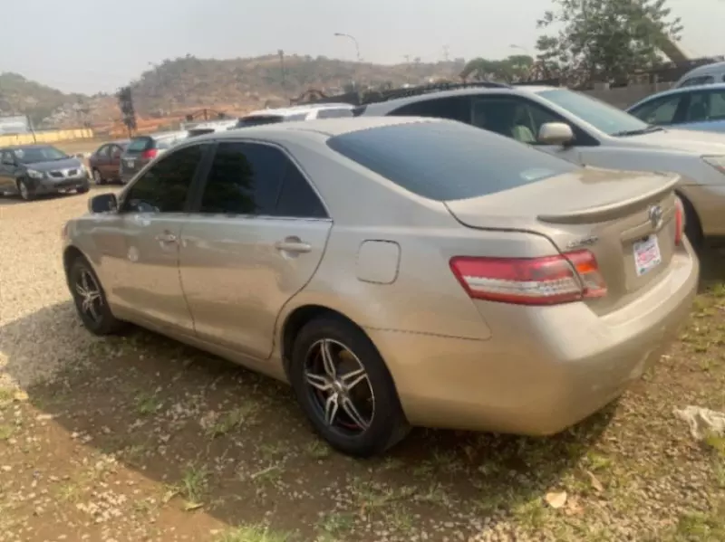 Toyota Camry   - 2008