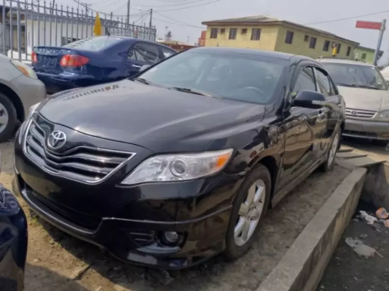 Toyota Corolla   - 2005