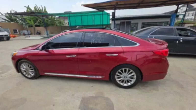 Hyundai Sonata   - 2015