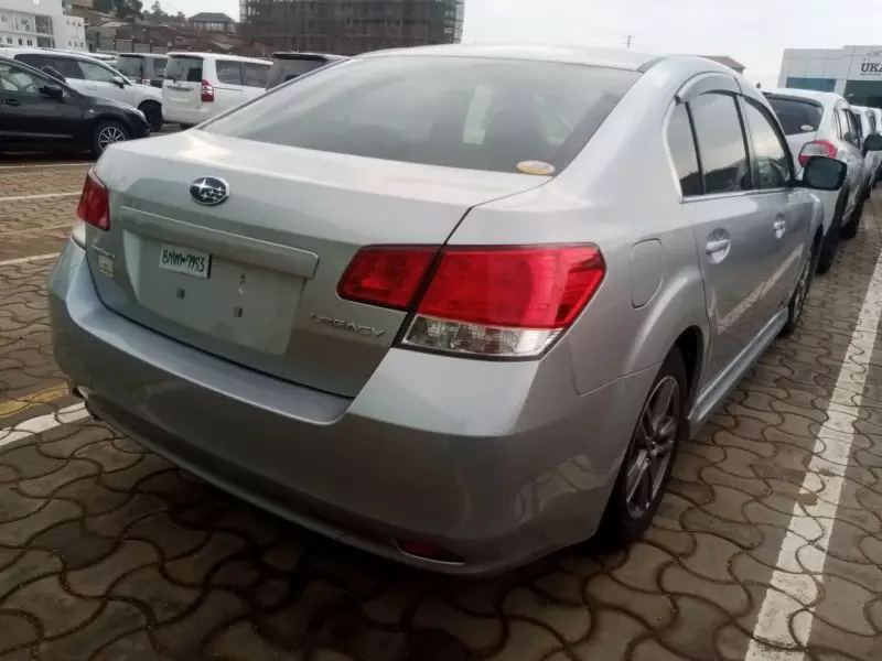 Subaru Legacy - 2013
