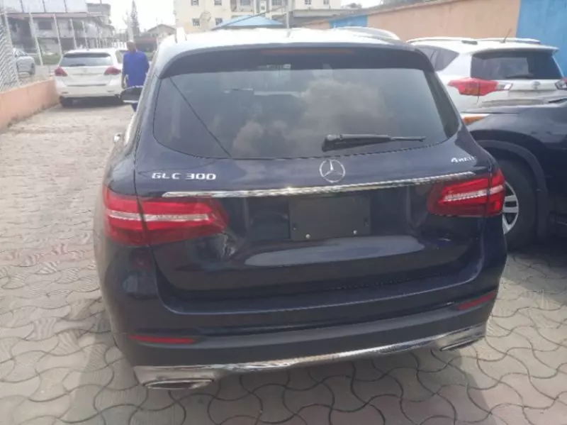 Mercedes-Benz GLC 300   - 2018