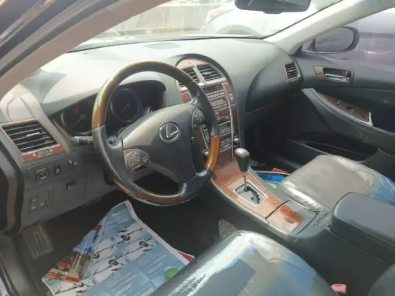 Lexus ES 350   - 2011