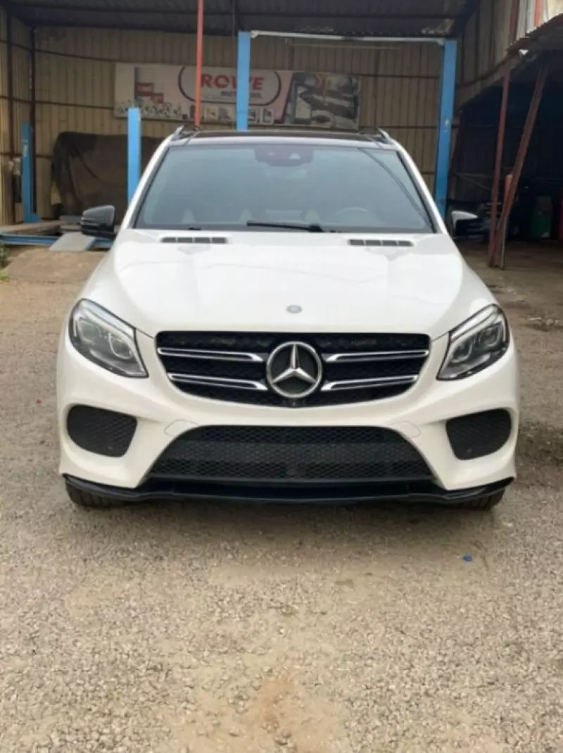 Mercedes-Benz GLE 400   - 2016