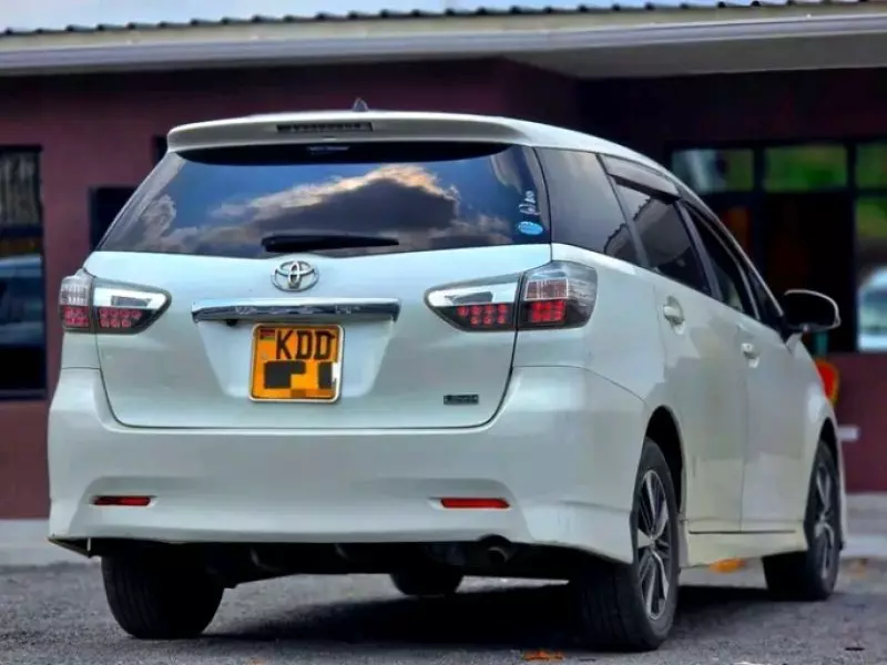 Toyota Wish   - 2014