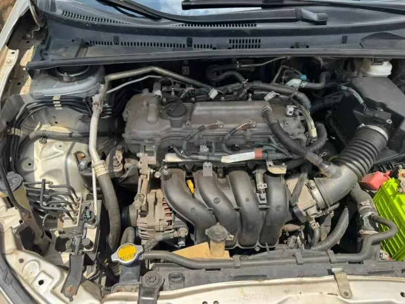 Toyota Yaris   - 2010