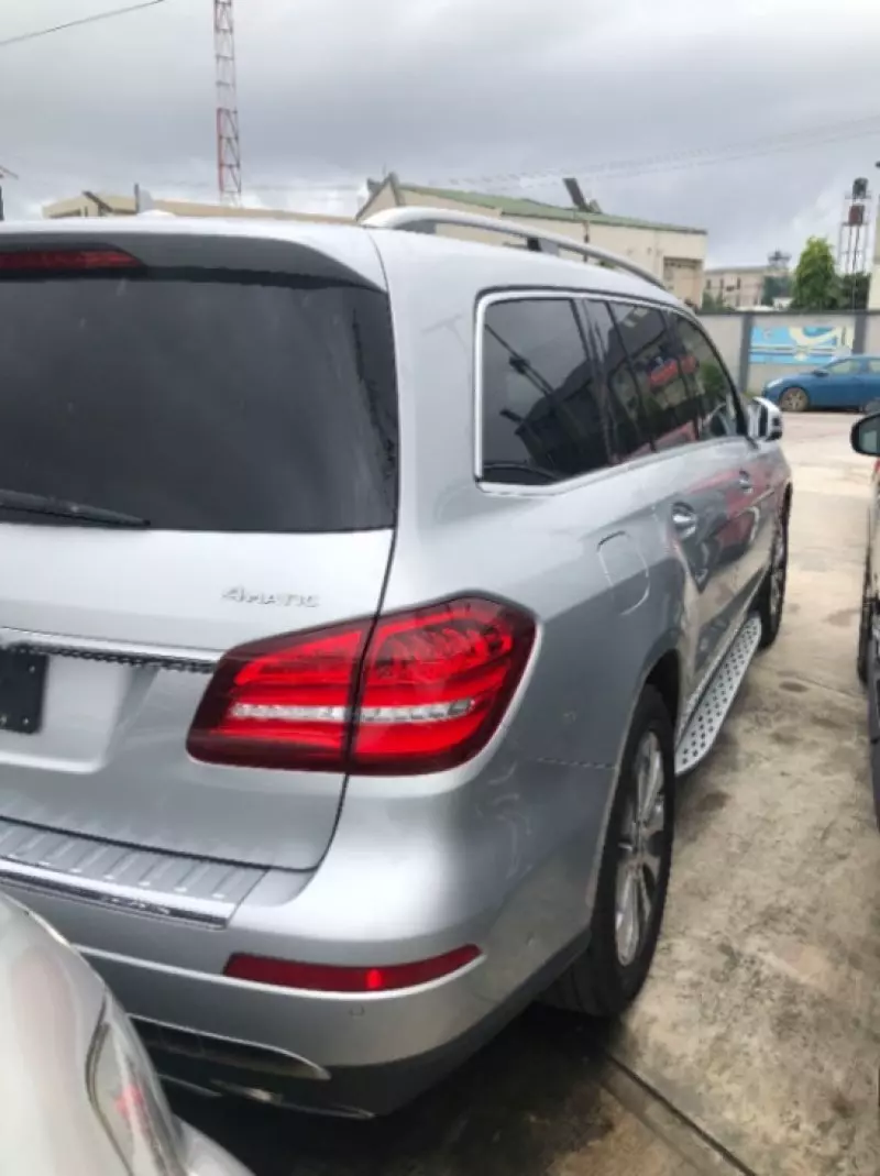 Mercedes-Benz GLS 450   - 2018