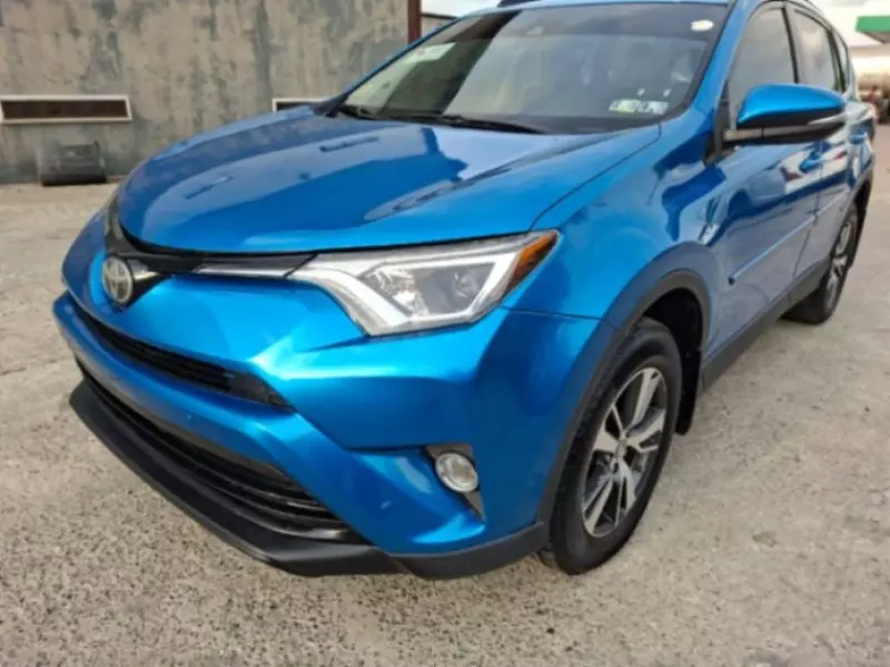 Toyota RAV4 - 2016