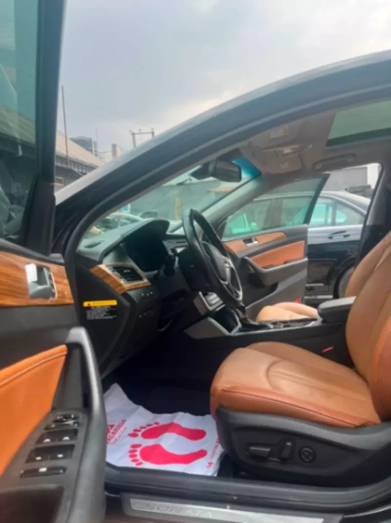 Hyundai Sonata   - 2015