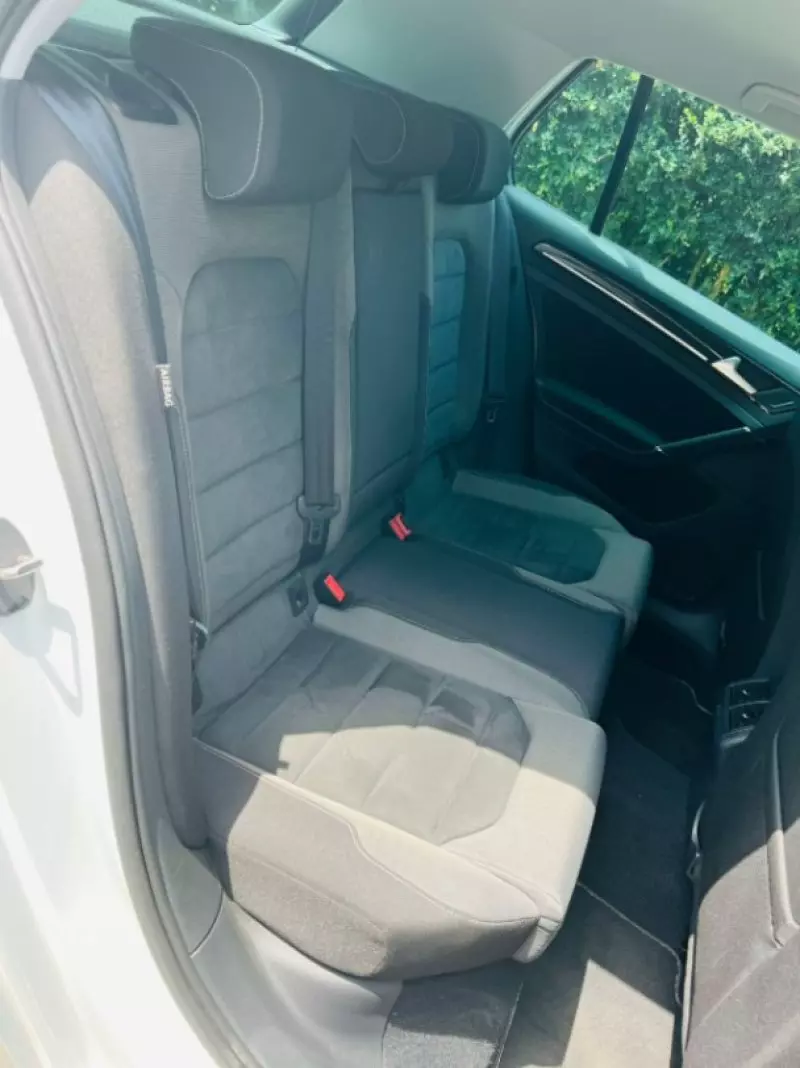Volkswagen Golf   - 2018
