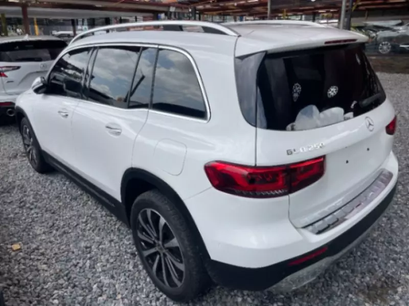 Mercedes-Benz GLB 250   - 2020