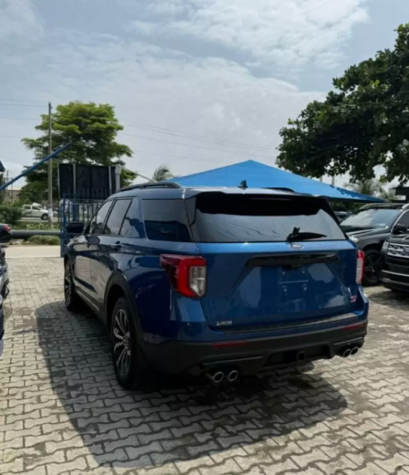 Ford Explorer   - 2020