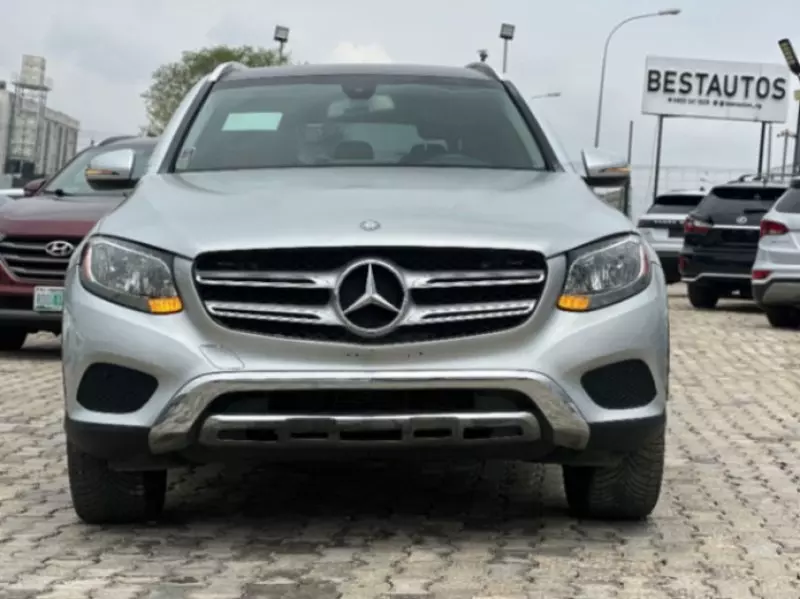 Mercedes-Benz GLC 300 - 2016