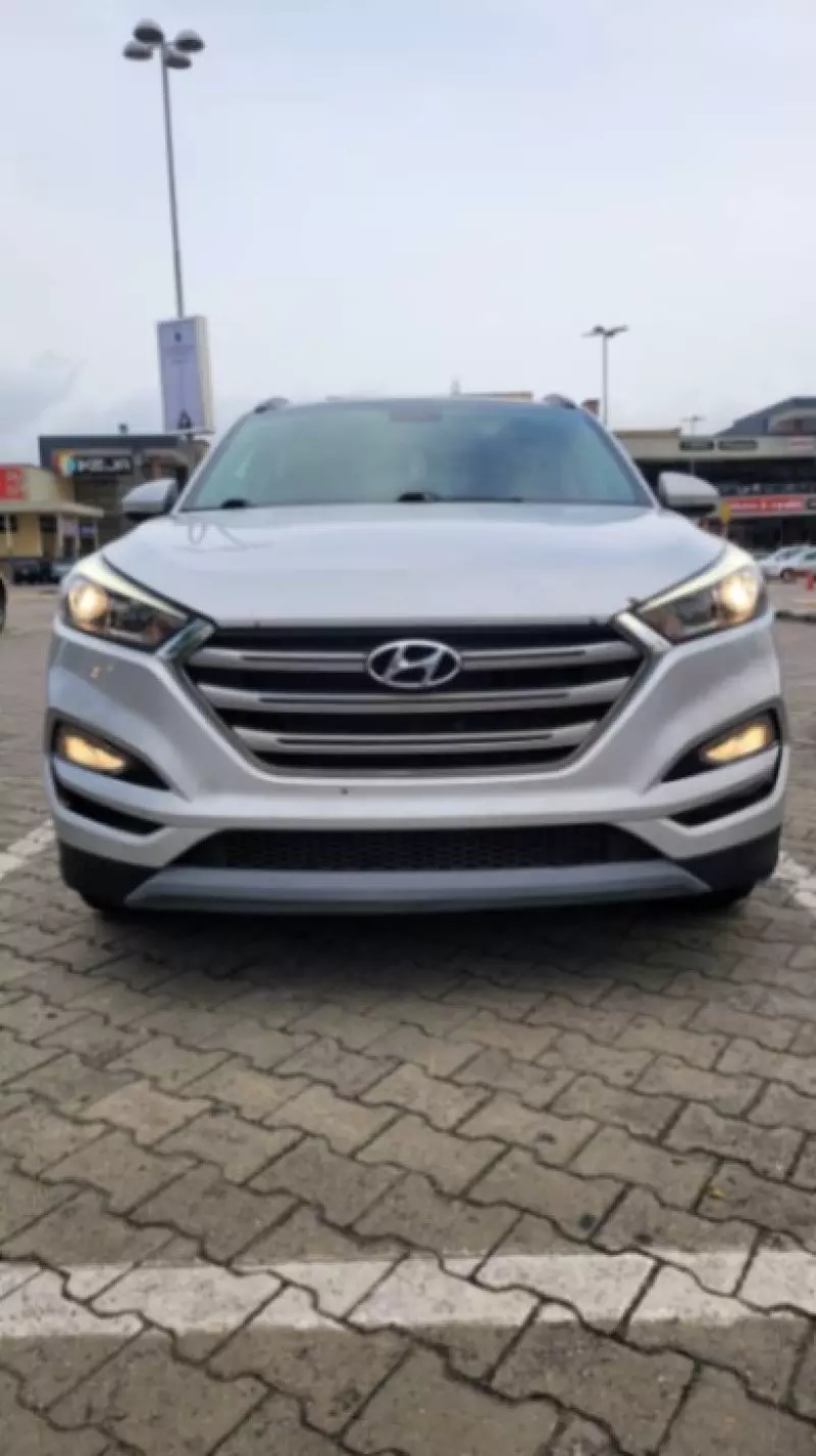 Hyundai Tucson   - 2017