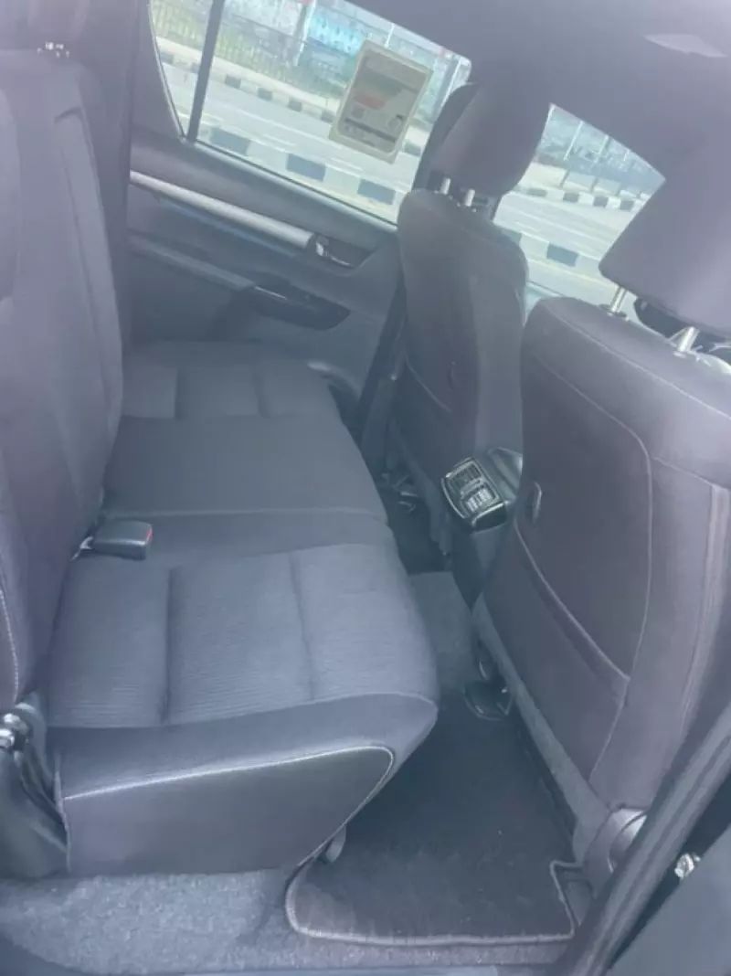 TOYOTA Hilux   - 2025