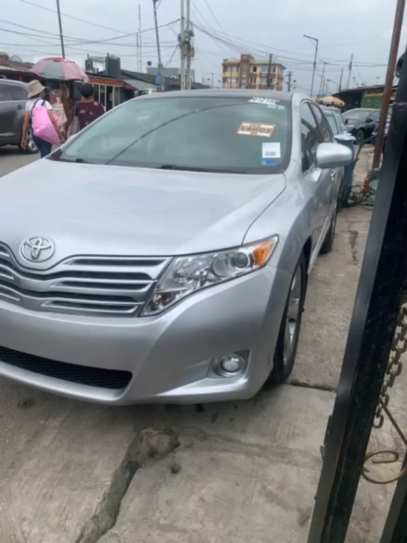 TOYOTA Venza   - 2012